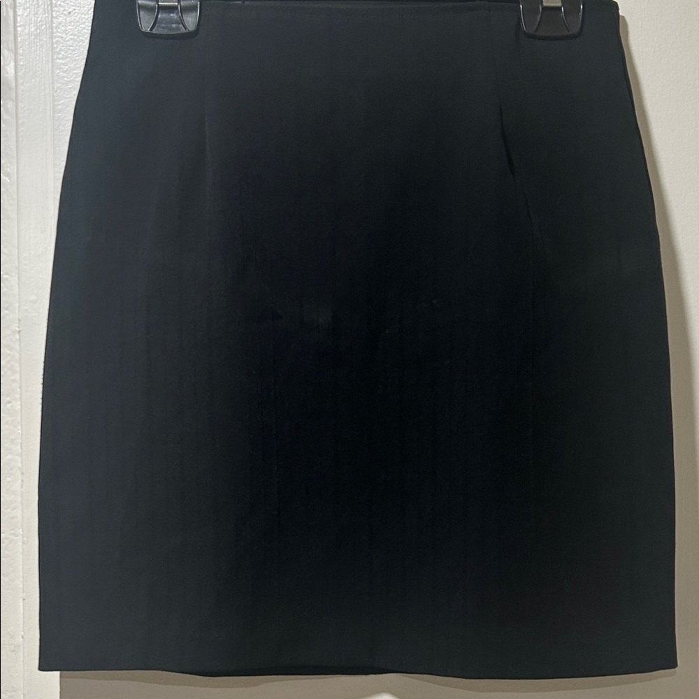 Elegant Black Women's Skirt
